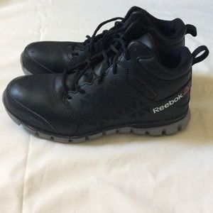 Men’s Reebok leather workshoes